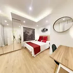 Miramar Luxurious Apartment, 3 Double For 6 Guests, Free Parking, Terrace, New