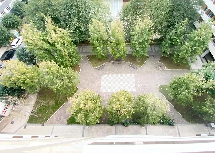 Miramar Luxurious Apartment, 3 Double For 6 Guests, Free Parking, Terrace, New San Sebastian