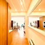 Miramar Luxurious Apartment, 3 Double For 6 Guests, Free Parking, Terrace, New