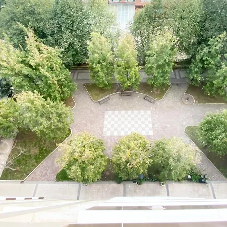 Miramar Luxurious Apartment, 3 Double For 6 Guests, Free Parking, Terrace, New San Sebastian