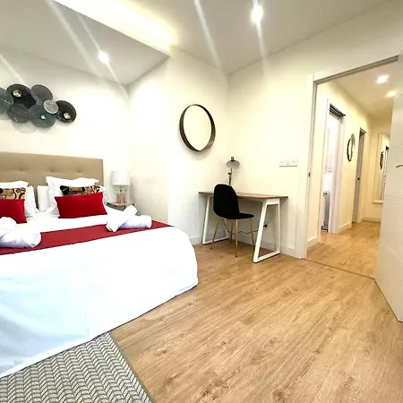 Lägenhet Miramar Luxurious Apartment, 3 Double For 6 Guests, Free Parking, Terrace, New San Sebastián