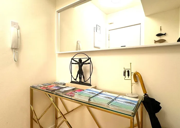 Miramar Luxurious Apartment, 3 Double For 6 Guests, Free Parking, Terrace, New * San Sebastián